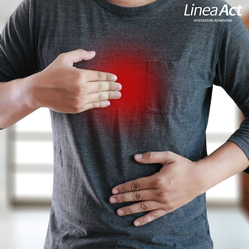 Come combattere l'acidità di stomaco e alleviare il bruciore in modo delicato 